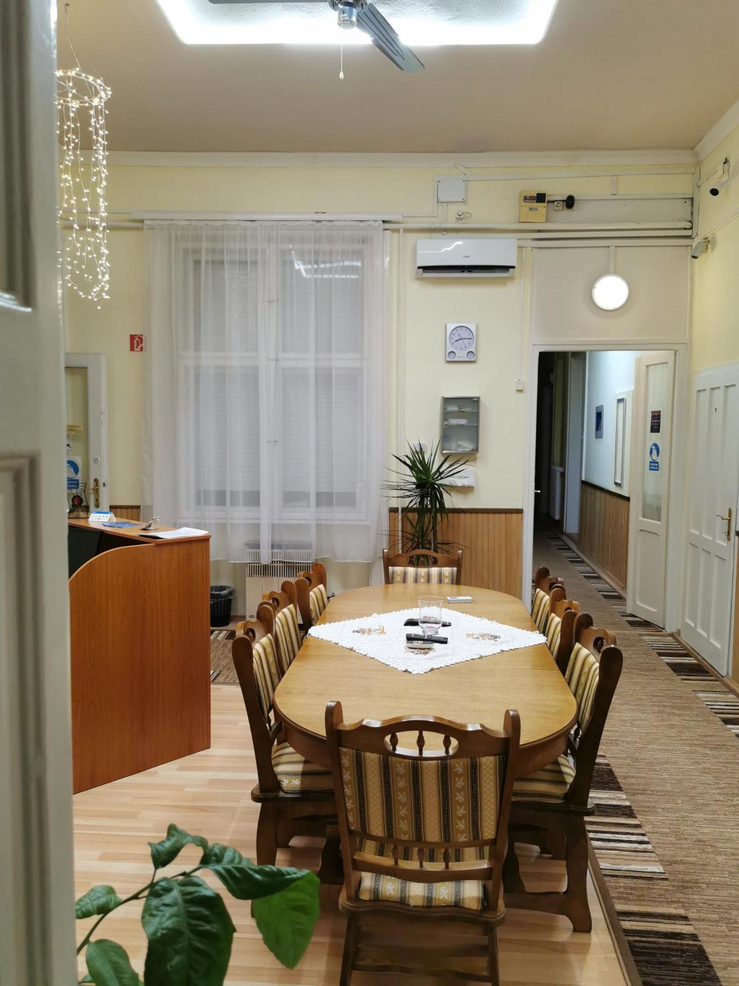 Baross-Hat 5 Szolnok Ngoại thất bức ảnh